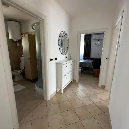 Apartma Zonta *